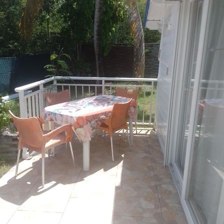 Les Gîtes Hoprins Le Moule Extérieur photo