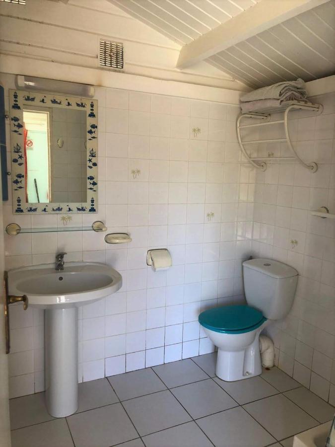 Les Gîtes Hoprins Le Moule Extérieur photo