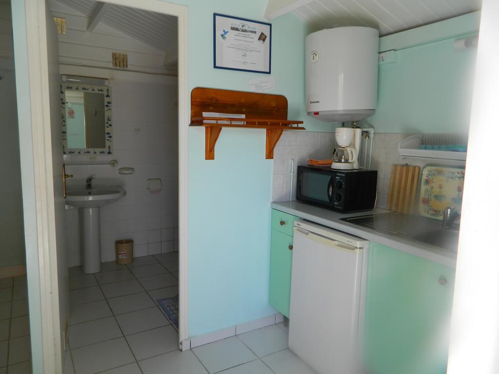Les Gîtes Hoprins Le Moule Extérieur photo